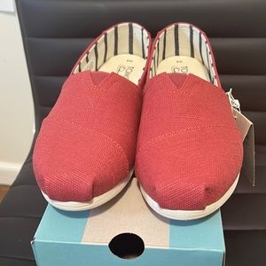 Brand new alpargata toms size 8 in tandori spice color heritage canvas